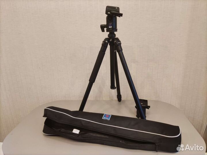 Штатив Benro A-157 M8