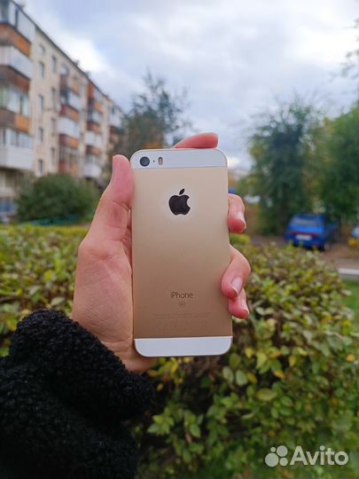 iPhone SE, 32 ГБ