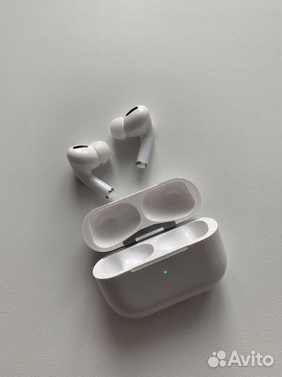 Беспроводные наушники AirPods Pro
