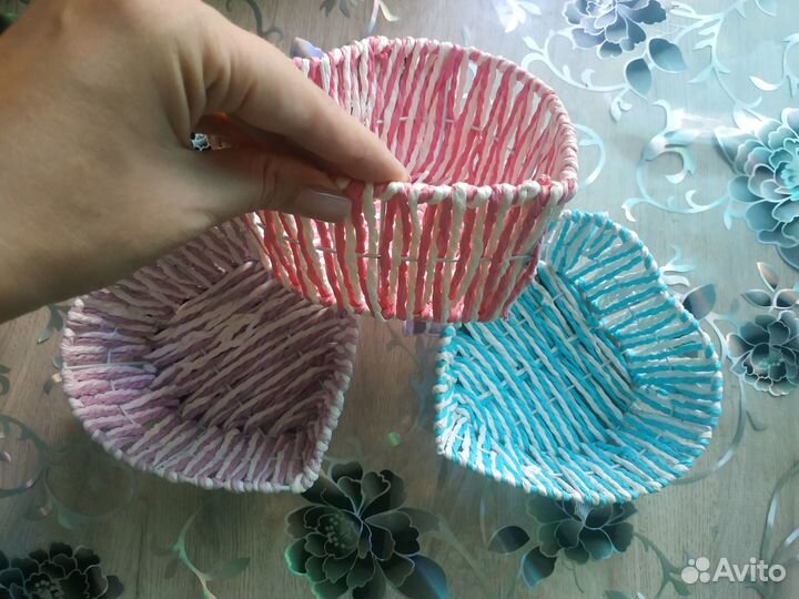 Три корзинки из бумажной лозы (вместе)