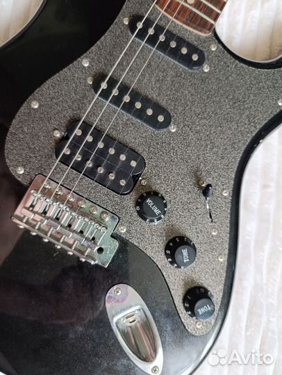 Электрогитара fender