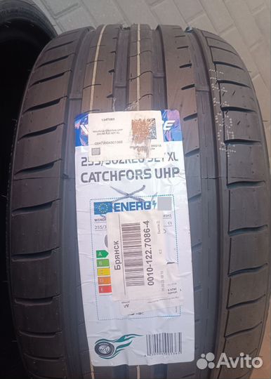 Windforce Catchfors UHP 255/30 R20 92Y