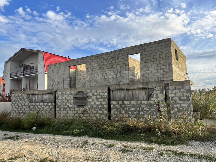 Дом 280 м² на участке 6 сот.