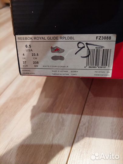 Кроссовки 36