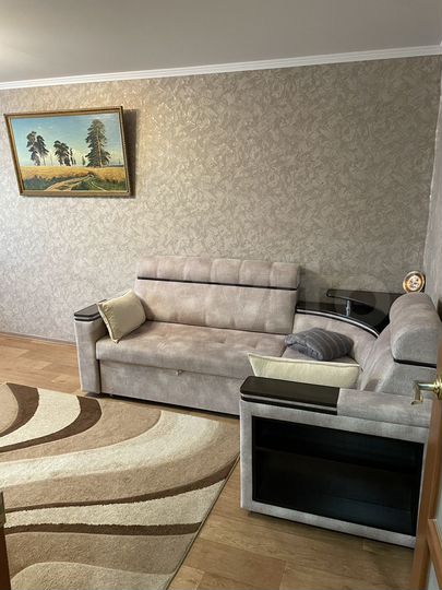 3-к. квартира, 63 м², 3/9 эт.