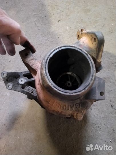 Трубина от Mersedes Benz 211 646 Мотор