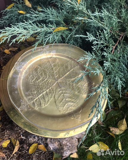 Подставочная тарелка латунь