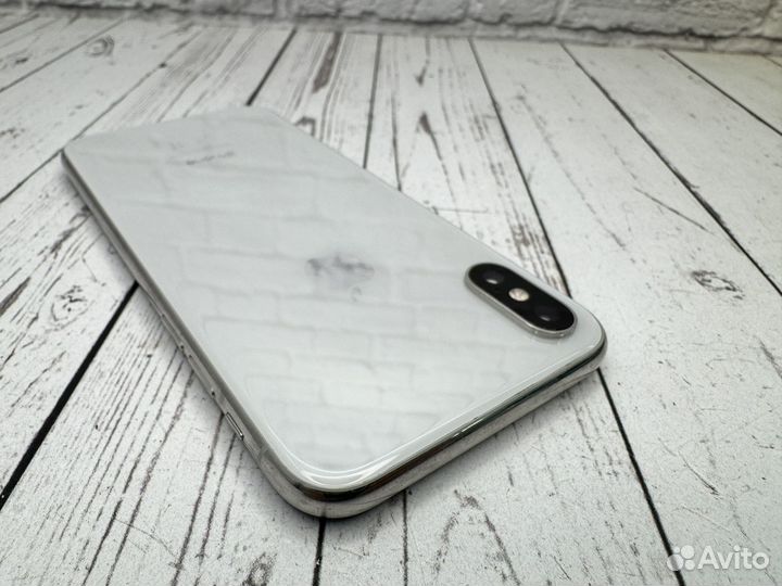 iPhone X, 64 ГБ