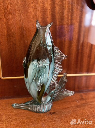 Стеклянная ваза или штоф в виде рыбы