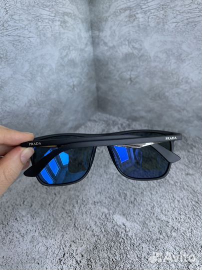 Солнцезащитные очки мужские Prada