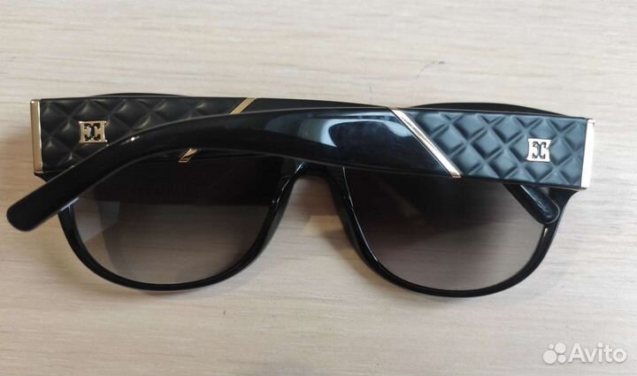 Солнцезащитные очки женские Escada оригинал
