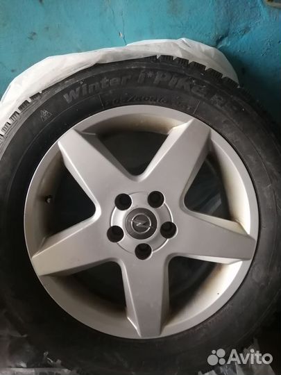 Hankook Winter I'Pike 205/60 R16