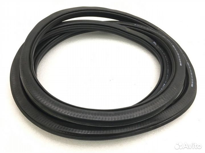 Уплотнительная резинка задняя левая Volkswagen