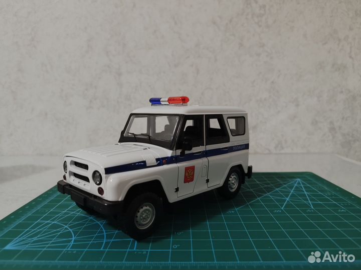 Модель автомобиля 1 24 УАЗ, машинка,Хантер