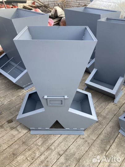 Бункерные кормушки