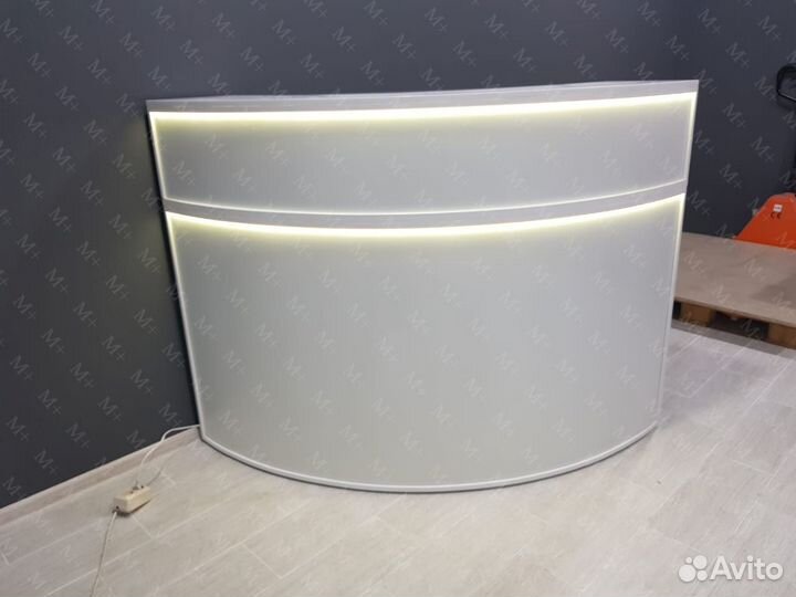 Ресепшн Полукруг 120 с подсветкой