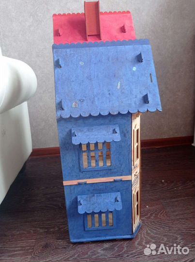 Домик кукольный