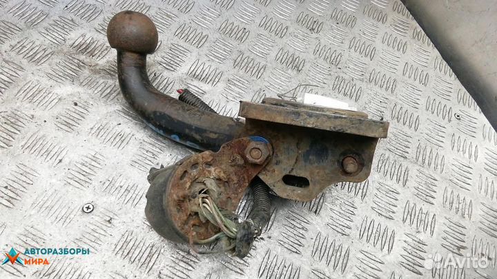 Крюк фаркопа Volkswagen Amarok 2012