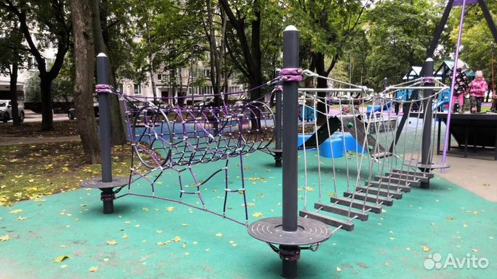 Турник, брусья, скамья для пресса, шведская стенка