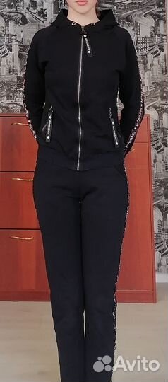 Спортивный костюм для девочки