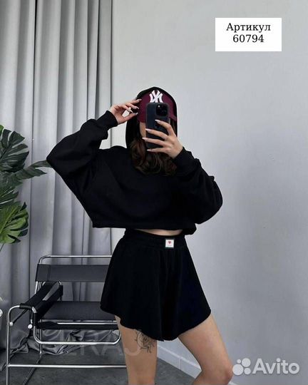 Костюм женский