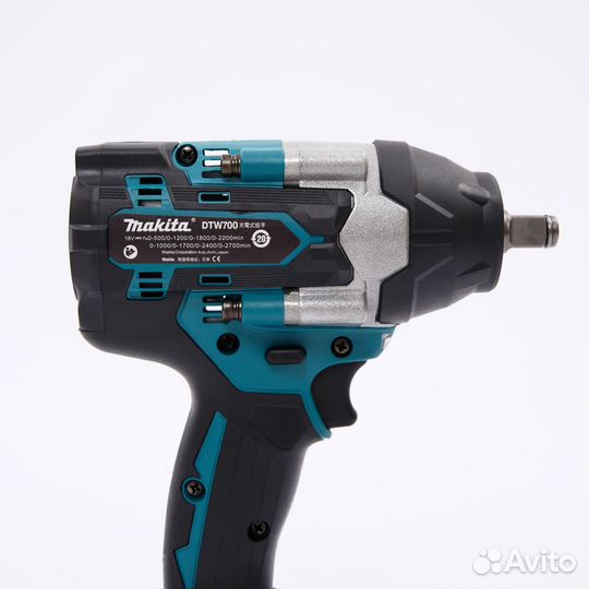 Гайковерт Makita 700Нм c двумя АКБ новый