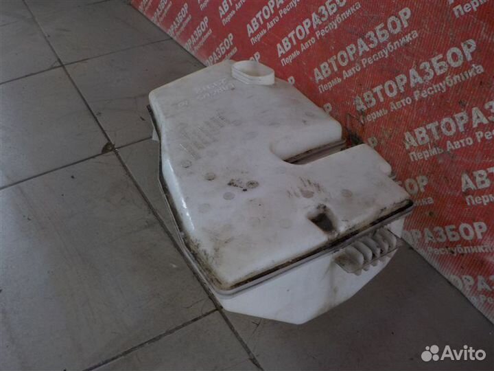 Бачок омывающей жидкости LADA Largus R90 VAZ-21129