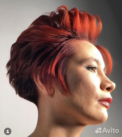 Модель на стрижку волос