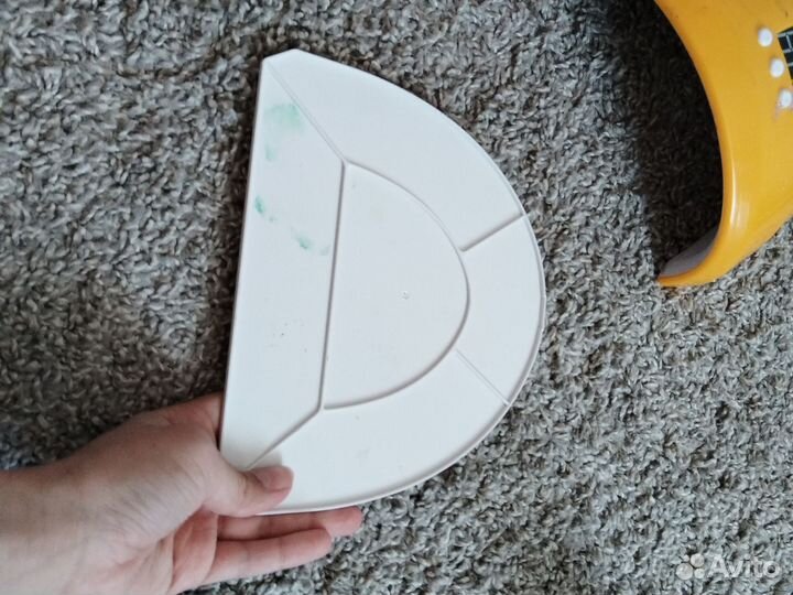 Лампа для сушки ногтей