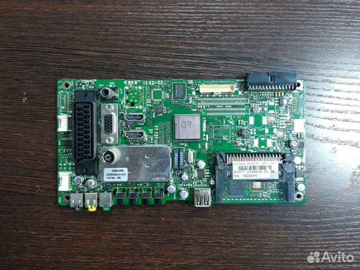 Телевизор Sharp LC-32LE510RU (по блочно)