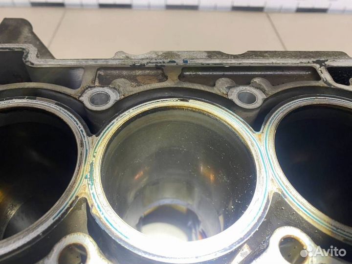 Б/У Блок двигателя cbzb, 03F103101B VAG