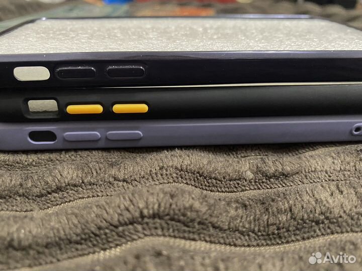 Чехол на iPhone 11