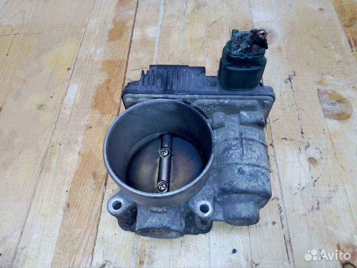 Дроссельная заслонка Nissan X-Trail T30 2.5 2004