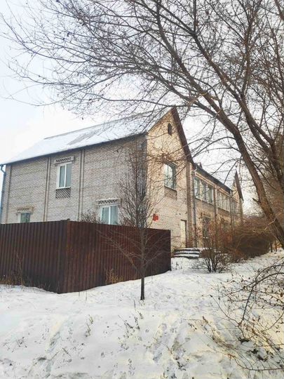 Коттедж 385,1 м² на участке 9,7 сот.