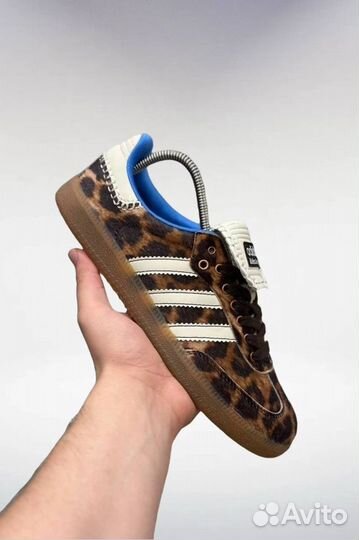 Кроссовки Adidas Wales Bonner