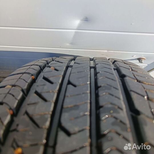 Goodyear Eagle Sport 215/60 R16 98V