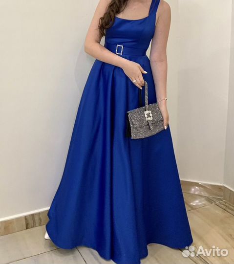 Вечернее пышное платье в пол 42 размер