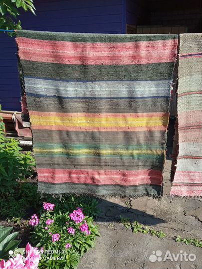 Шторы новые с ламбрекеном.цвет персик. Подушки