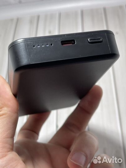 Повербанк 20000мач с беспроводной зарядкой