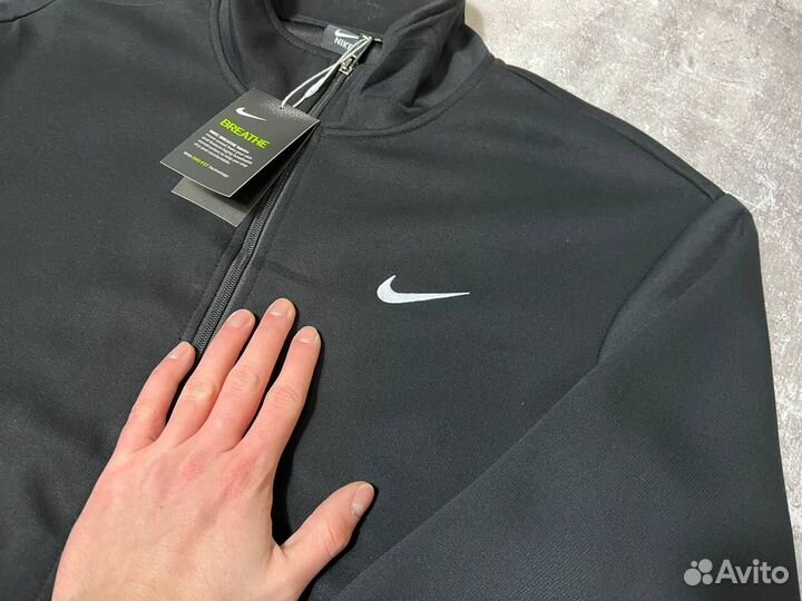 Спортивные костюмы Nike