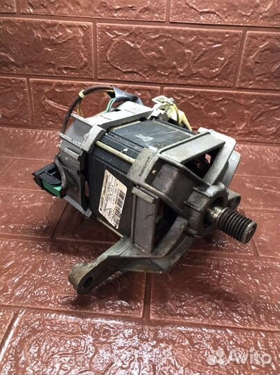 Двигататель стиральной машины Beko