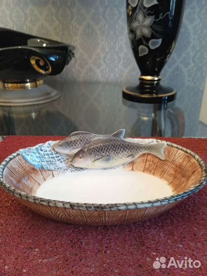 Блюдо фарфор