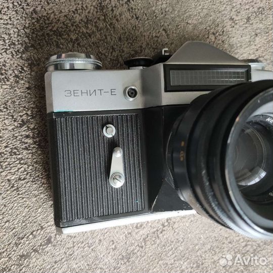Плёночный фотоаппарат Зенит Е