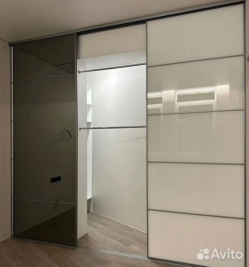 Шкаф-купе с зеркалом на заказ