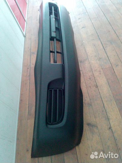 Бампер передний на тойота ланд крузер 100