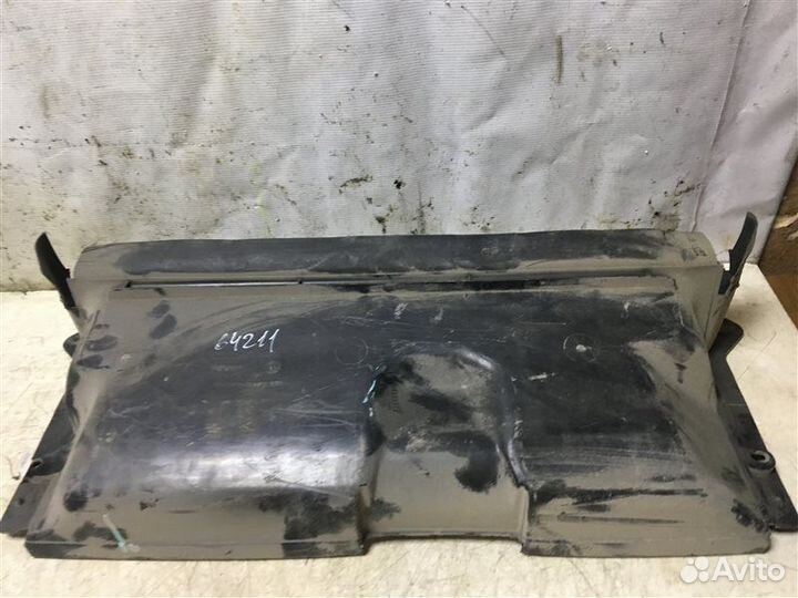 Воздухозаборник (наружный) Volkswagen Passat B3