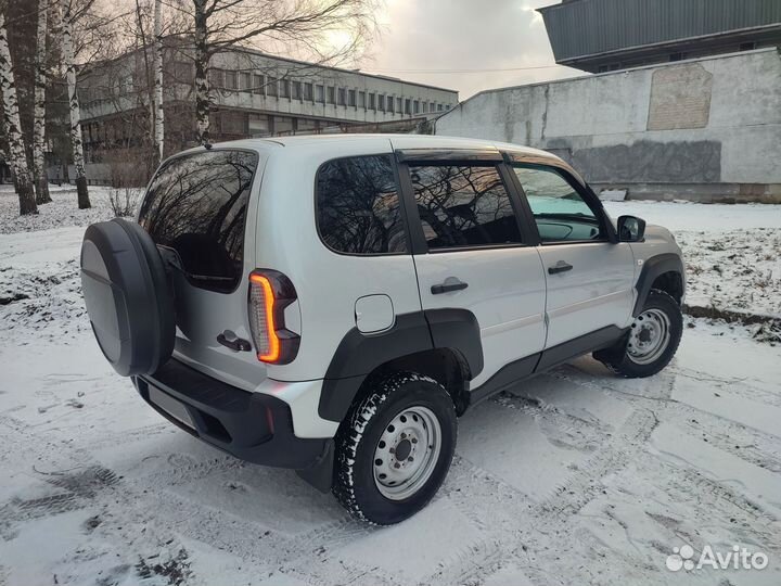 ВАЗ Niva Travel 1.7 МТ, 2021, 121 000 км