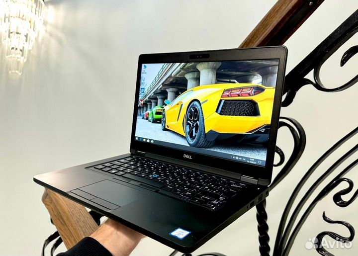 В идеале,новороченный в максималке топ Dell 2021г