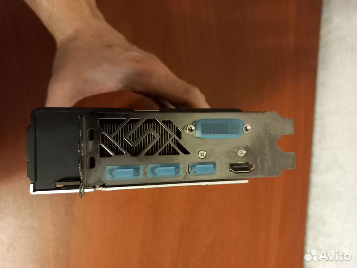 Видеокарта RX 570Sapphir Nitro+ 8Ггб