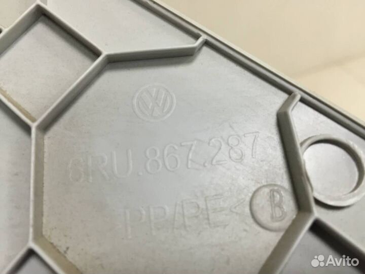 Обшивка стойки Volkswagen Polo Sed RUS 2011